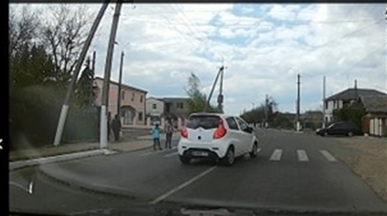 Поліція притягнула до відповідальності водія з Ясьок, який порушив правила проїзду переходу