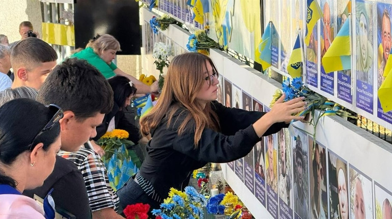 1 жовтня у Первомайській громаді: вшанують захисників, ветеранів та людей похилого віку