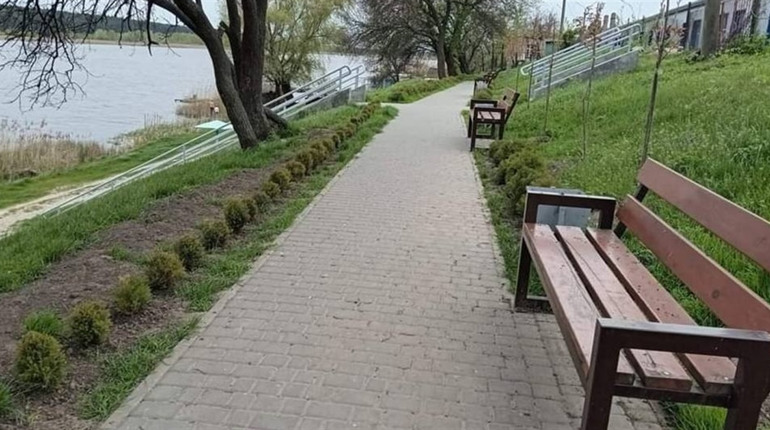 У Смілі озеленили зону відпочинку: міський голова попросив дбайливо ставитись до майна громади