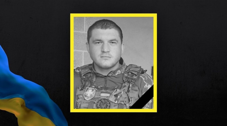 Йому б ще жити й жити, кохати, продовжувати рід: у Нетішині поховали 25-річного Героя Віктора Гірича