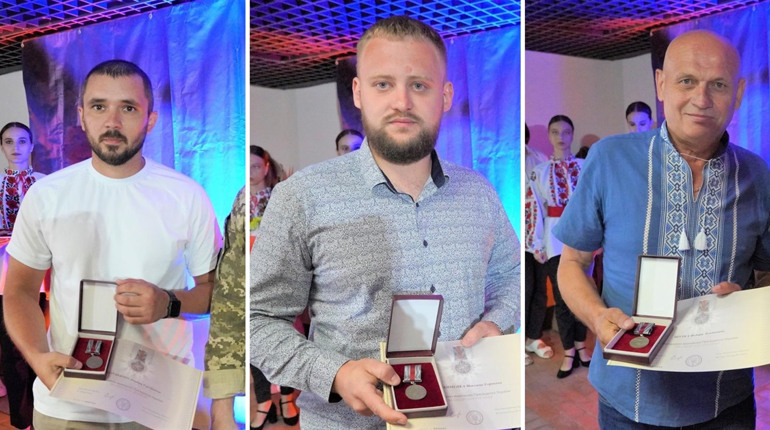 Трьох жителів Глухівщини нагородили відзнакою Президента «За оборону України». Ми поговорили з ними