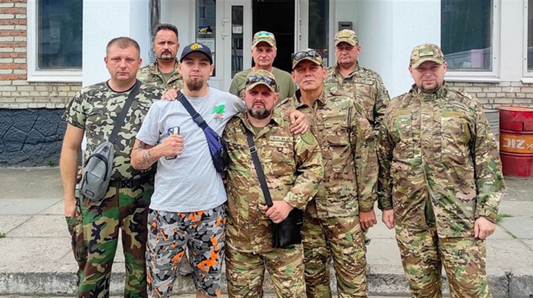 "Тарік", військовослужбовець 72-ї бригади: "Є хлопці, які готові із сокирами йти на москалів"