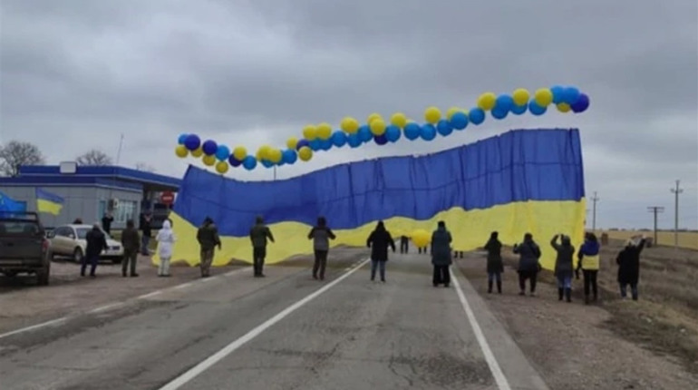 У Крим на повітряних кулях