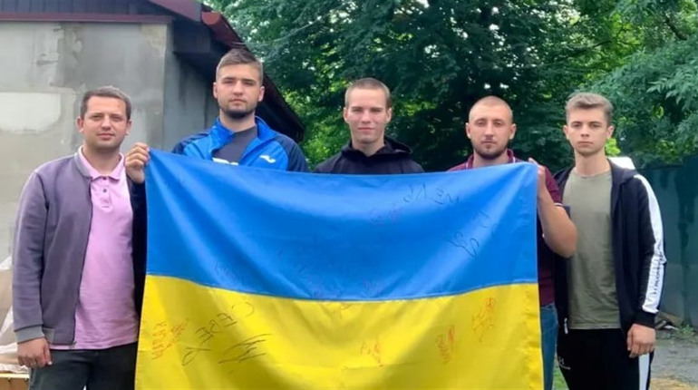 Команда волонтерів з Новограда оголошує благодійний розіграш, щоб зібрати 500 000 гривень