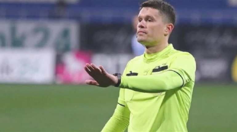 Футбольний суддя із Нової Каховки став асистентом арбітра у фіналі Кубка України