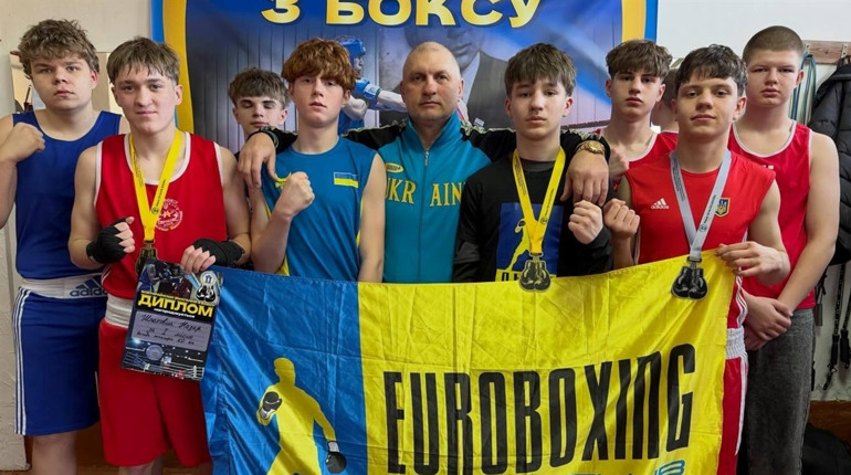 Чотири золоті: звягельські боксери взяли призи на Всеукраїнському турнірі в Рівному