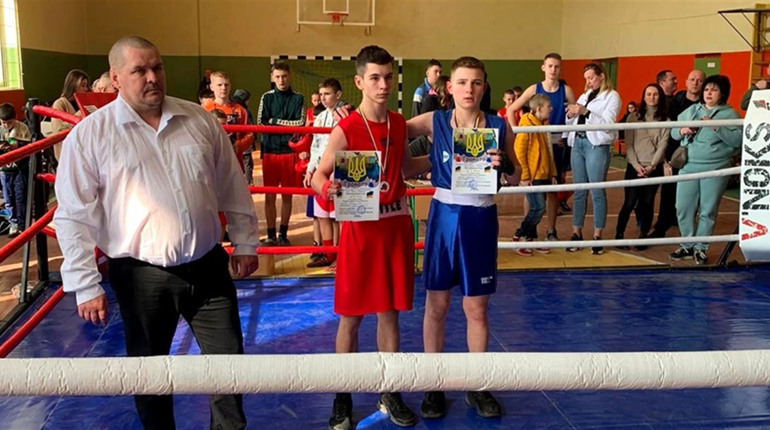 У Кременці відбувся турнір з боксу: кременчани вибороли сім медалей