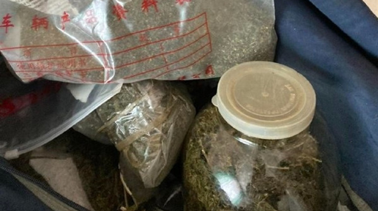У мешканця Фастівського району знайшли дві трилітрові банки конопель