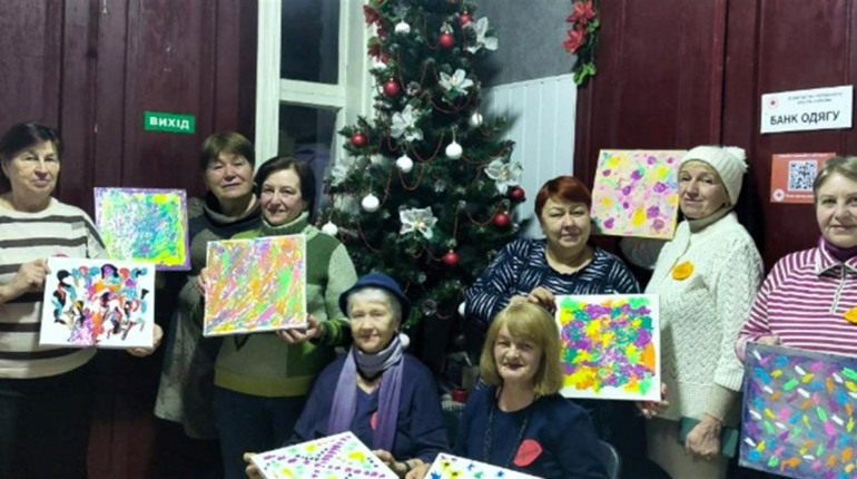 Флюїд-арт у Клубі активного довголіття