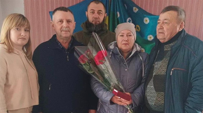 У Хорошому вручили посмертну нагороду батькам загиблого захисника Андрія Цараненка