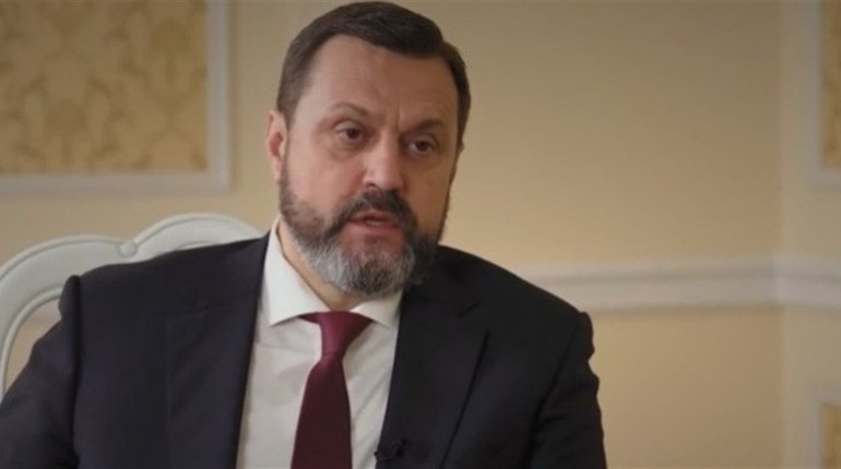 Екснардепа з Сумщини Андрія Деркача позбавили державної нагороди
