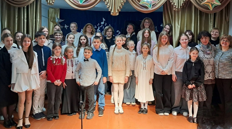 Від дитячих мініатюр до камерної глибини: у Старокостянтинові відбувся концерт фортепіанної музики