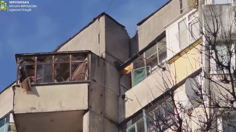 Двоє загиблих і двоє поранених: Херсонщину за добу обстріляли дронами, авіацією та артилерією