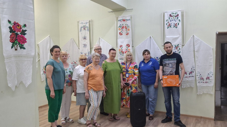Непересічний день Первомайського музею: подарунки від ГО «Десяте квітня» та відкриття нової виставки