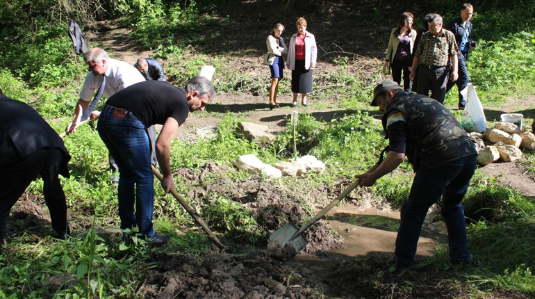Історія екоакції «Чисті джерела». Як у Городку відновлювали «Стару греблю» у 2016 році
