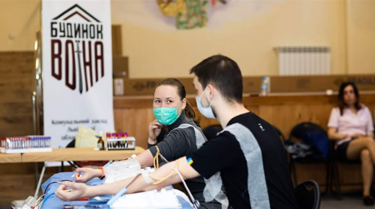 Львівський обласний Будинок воїна запрошує долучитися до здачі крові для важкохворих