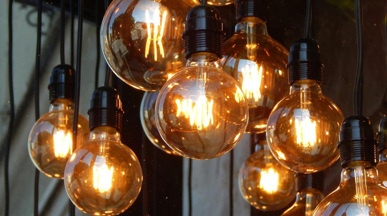 У Нетішині запровадять графіки відключення світла