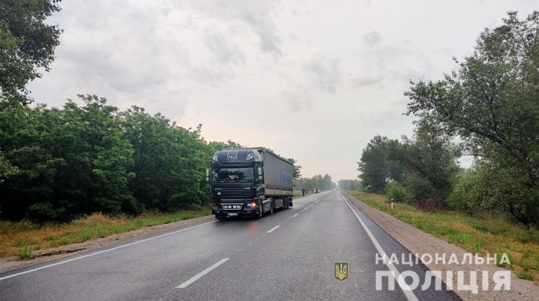 У Каховському районі Херсонщини — ДТП зі смертельним наслідком: поліція встановлює обставини