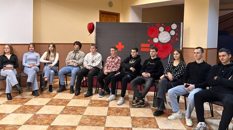 У клубі були конкурси і танці: для молоді у Біляївці організували розважальний захід