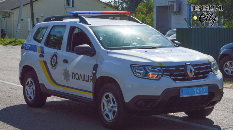 На кінцевій зупинці міського автобуса в Переяславі виявили тіло чоловіка: хроніка поліції
