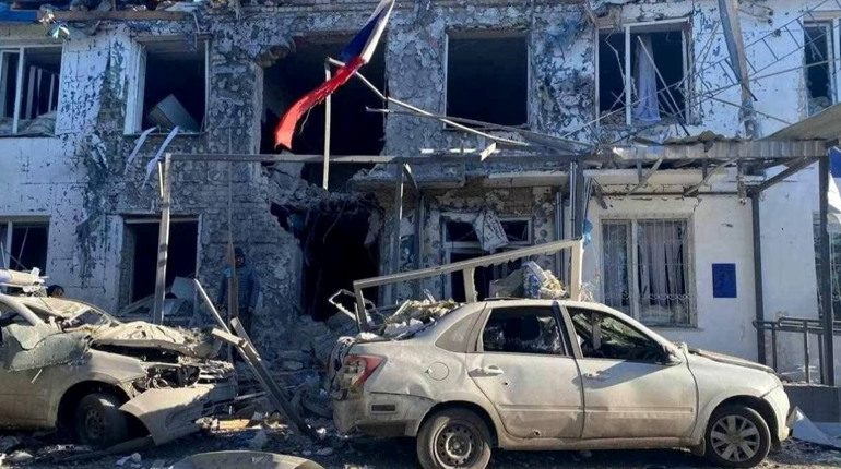 ЗСУ вдарили по будівлі, де радились окупанти-чиновники