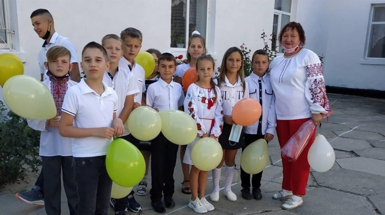 Офлайн не можна онлайн: де поставити кому у реченні про новий навчальний рік. Як краще дітям