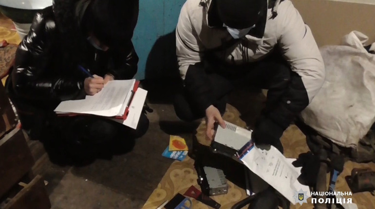 Викрили групу осіб, яких підозрюють у вчинені ряду тяжких злочинів на території Шосткинської громади