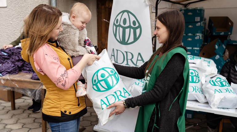 Видачу продуктових сертифікатів у Херсоні призупиняють: Далі ADRA працюватиме в округах