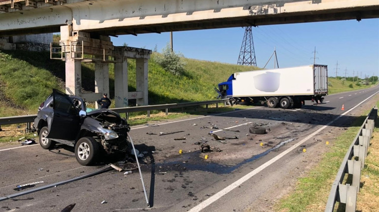 На Херсонщині поліція встановлює обставини смертельної ДТП на автодорозі Одеса – Мелітополь