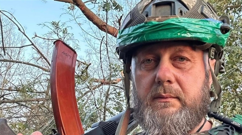 Історія «Ліона», який веде своїх крізь війну