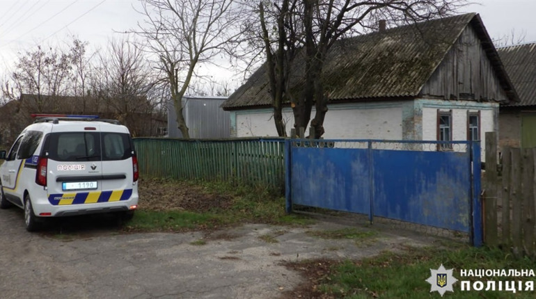 На Черкащині застілля закінчилося ножовим пораненням