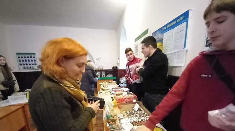 Кременецькі студенти зібрали понад 37 тисяч гривень на допомогу армії