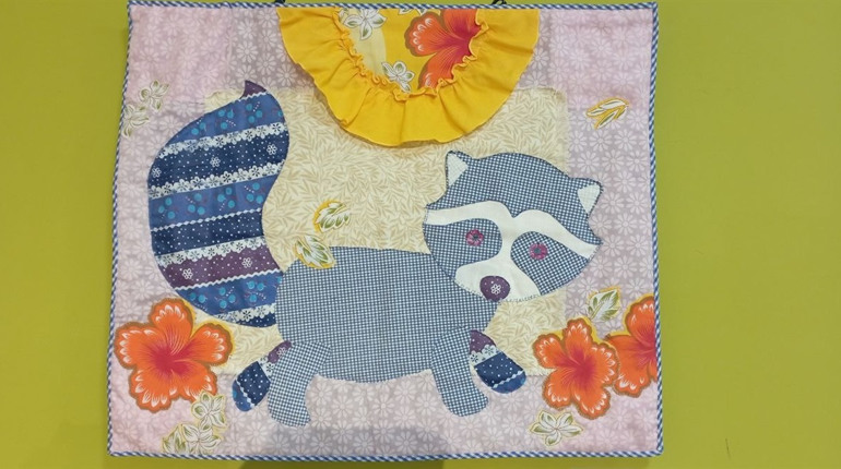 Юні шосткинські художники відкрили виставку, вперше представивши незвичайну техніку арт-квілту