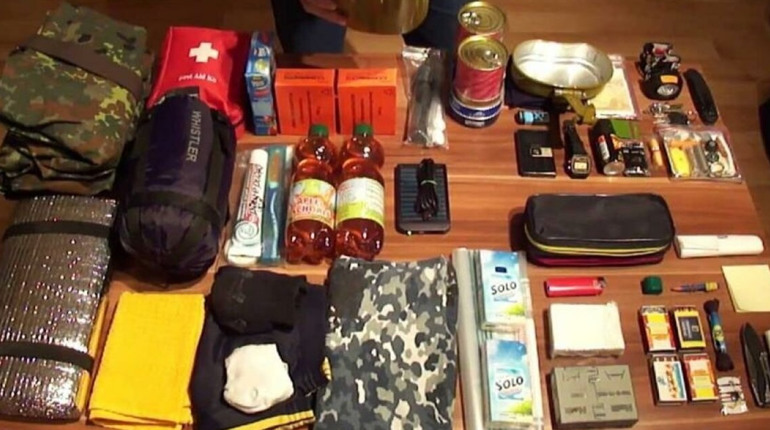 Тривожна валіза: те, що має бути напоготові
