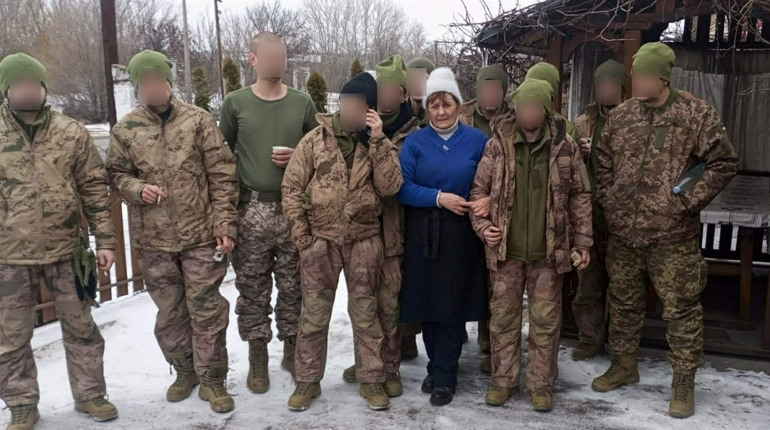 42 бійці за один день: як волонтери з Мигії щодня годують захисників