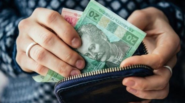 В Україні зросте «мінімалка» та прожитковий мінімум на дітей: коли і наскільки