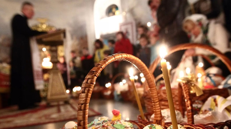 Які правила діють під час великодніх богослужінь. Нагадують рятувальники