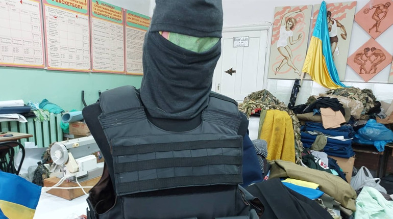 Допомогти попри всі перепони: історія пошуку швацької машинки для волонтерів
