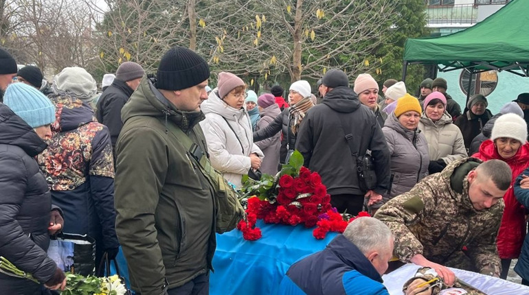 Шостка попрощалась з командиром 1-го відділення стрілецького взводу