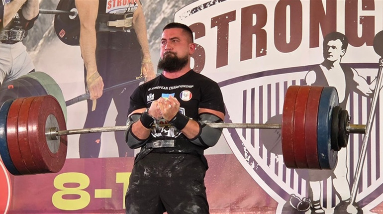 43 медалі: ветерани й ветеранки успішно виступили на Чемпіонаті Європи з богатирського багатоборства