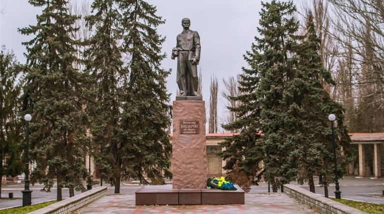 Література, музика, спорт