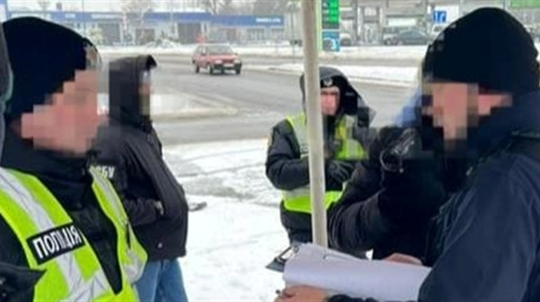 Патрульного з Сарн, якого раніше спіймали на хабарі, оштрафували на 34 тисячі гривень