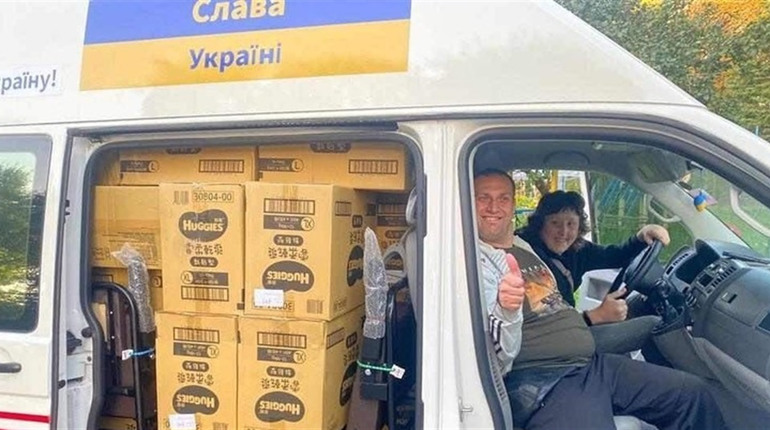 Можуть перевезти 10 людей з інвалідністю: Дрогобицьке товариство «Надія» отримало авто з підйомником