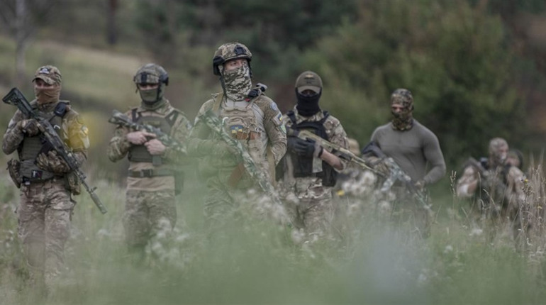 Зеленський скасував осінній призов та переніс терміни демобілізації