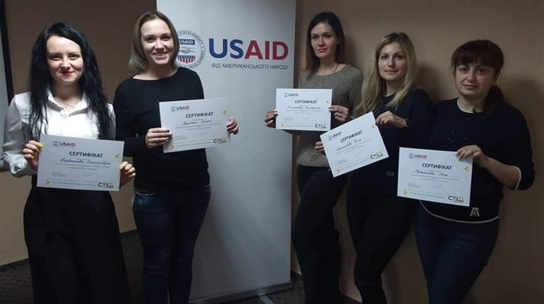 Попаснянка розповіла про внесок міжнародних донорів у розвиток Донбасу під час війни на сході