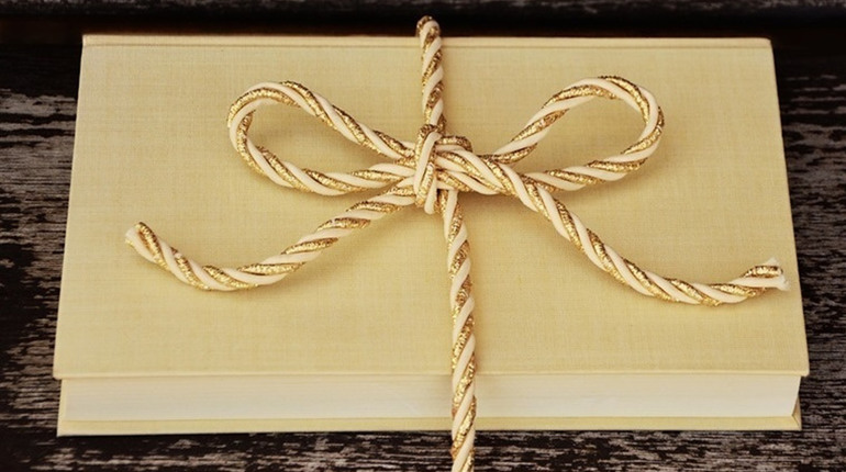 5 різдвяно-новорічних книг під подушку