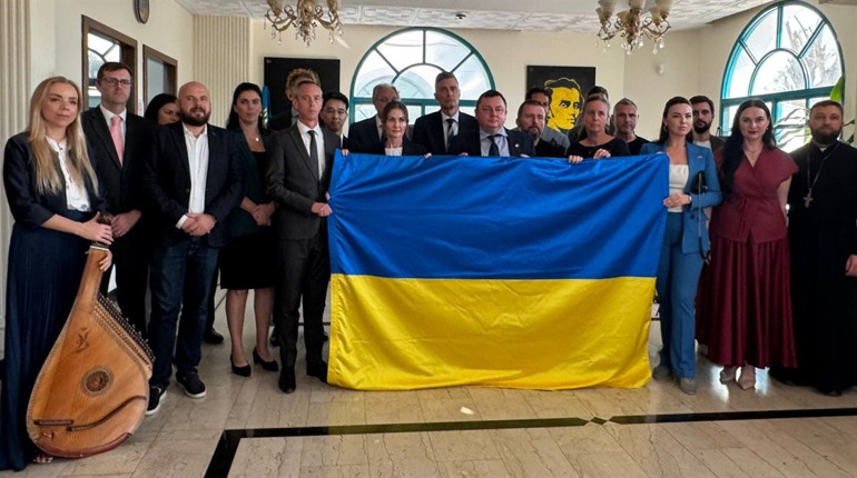 Чотири роки боротьби: у Консульстві України в Дубаї відбувся пам’ятний захід