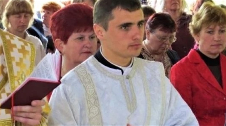 Звільненого з полону Мелітопольського священника окупанти 7 разів змушували прийняти громадянство рф