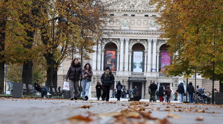 Замальовка з осіннього Львова. Фотоальбом