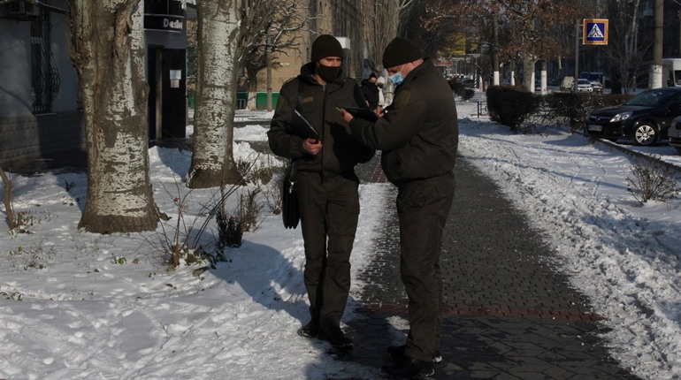 За неубранный снег предпринимателей пожурили, но не наказали